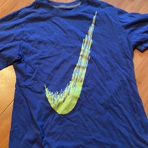 Large Nike shirt